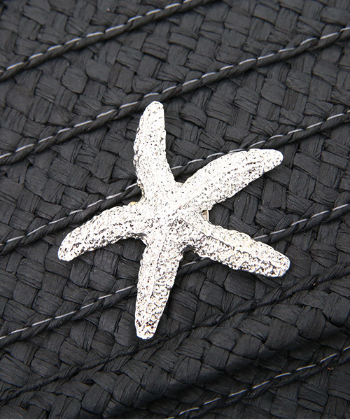 Luz Llena(ラズレナ)の「スターフィッシュ付きペーパークラッチバッグ(クラッチバッグ・レディース・ブラウン/ブラック/ライトベージュ/ベージュ・フリ-)」の9枚目の写真