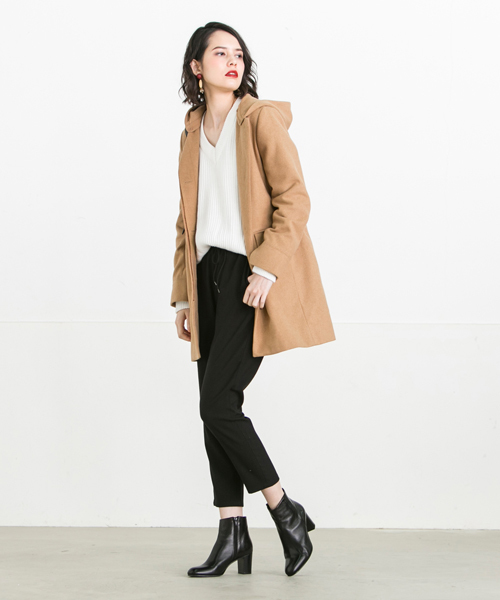 LIPSTAR（リップスター）の「抜け襟Vネックニット（ニット/セーター・レディース・オフホワイト/ネイビー/ピンク/ベージュ・M）」の18枚目の写真