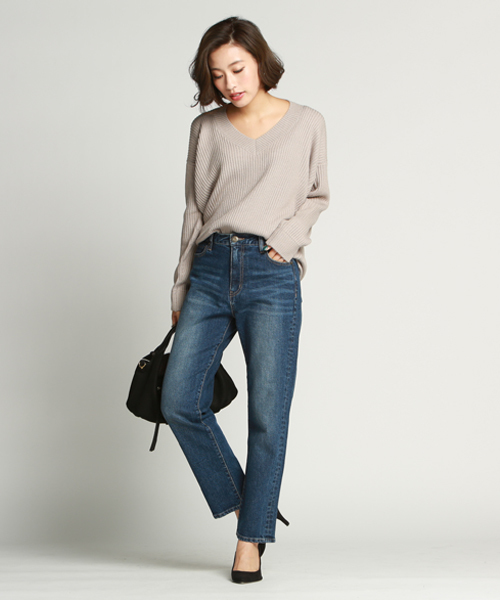 LIPSTAR（リップスター）の「抜け襟Vネックニット（ニット/セーター・レディース・オフホワイト/ネイビー/ピンク/ベージュ・M）」の14枚目の写真