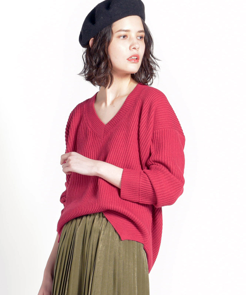 LIPSTAR（リップスター）の「抜け襟Vネックニット（ニット/セーター・レディース・オフホワイト/ネイビー/ピンク/ベージュ・M）」の21枚目の写真