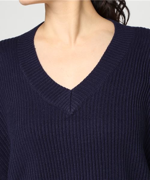 LIPSTAR（リップスター）の「抜け襟Vネックニット（ニット/セーター・レディース・オフホワイト/ネイビー/ピンク/ベージュ・M）」の13枚目の写真
