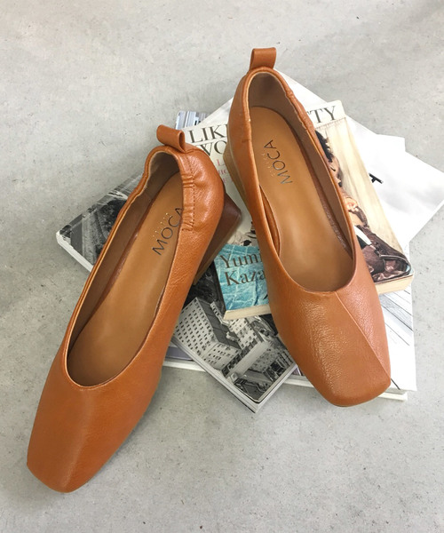 Select Moca セレクトモカ の 後ろゴムプルストラップ付フェイクレザーチャンキーヒールスクエアトゥパンプス パンプス Wear Select Moca セレクトモカ の 後ろゴムプルストラップ付フェイクレザーチャンキーヒールスクエアトゥパンプス パンプス Wear