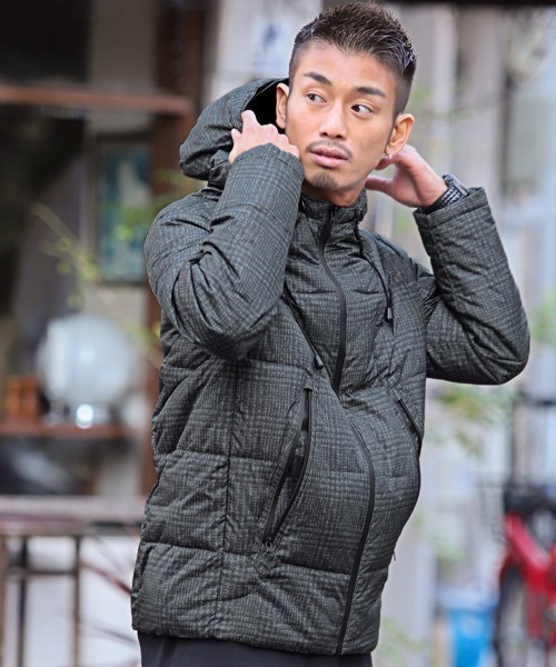 LUXSTYLE(ラグスタイル)の「シレーボリュームネック中綿ブルゾン(ダウンジャケット/コート・メンズ・ワイン/ブラック/ネイビー/チャコール/ベージュ/グレー系その他・M/L/XL)」の3枚目の写真