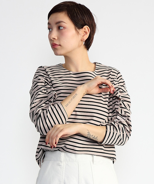 CAPRICIEUX LE'MAGE（カプリシューレマージュ）の「フリルボーダーTシャツ（Tシャツ/カットソー・レディース・ホワイト/ベージュ・FREE）」の2枚目の写真