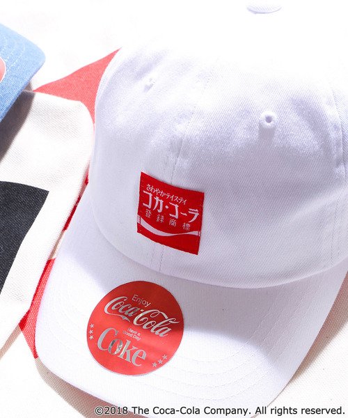 Coca Cola(コカコーラ)の「∴WEGO/コカ・コーラ別注LOWキャップ(キャップ・メンズ・ダークインディゴブルー/ホワイト/ブラック・FREE)」の2枚目の写真