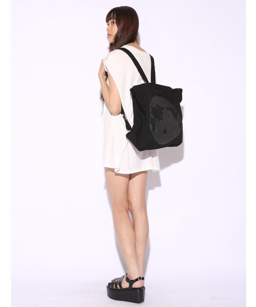 i（アイ）の「宇宙プリントBAG（トートバッグ・レディース・ブラック/ホワイト・ﾌﾘ-）」の6枚目の写真