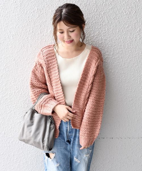 Khaju（カージュ）の「Khaju:ハンドケーブルニットカーディガン◇（カーディガン/ボレロ・レディース・ブラック/オフホワイト/ピンク系その他・ONE SIZE）」の3枚目の写真