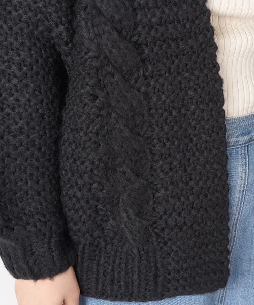 Khaju（カージュ）の「Khaju:ハンドケーブルニットカーディガン◇（カーディガン/ボレロ・レディース・ブラック/オフホワイト/ピンク系その他・ONE SIZE）」の12枚目の写真