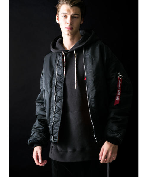 Alpha Industries（アルファインダストリーズ）の「＜ALPHA INDUSTRIES＞ MA-1 BLOOD CHIT/ブルゾン（MA-1・メンズ・ブラック/オリーブ・MEDIUM/X-LARGE/LARGE）」の14枚目の写真