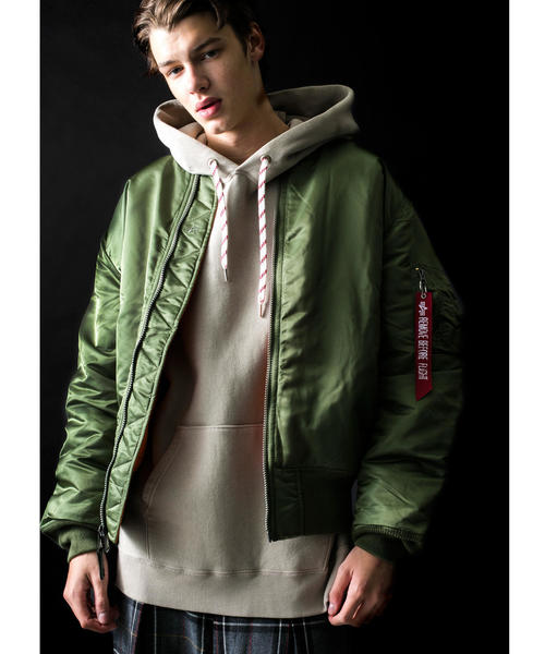 Alpha Industries（アルファインダストリーズ）の「＜ALPHA INDUSTRIES＞ MA-1 BLOOD CHIT/ブルゾン（MA-1・メンズ・ブラック/オリーブ・MEDIUM/X-LARGE/LARGE）」の13枚目の写真