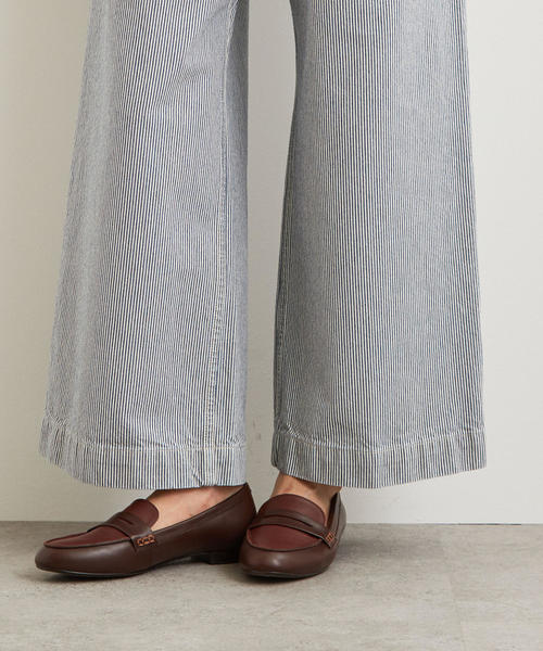 green label relaxing（グリーンレーベルリラクシング）の「SC ワイド ストレート デニム パンツ ◆（デニムパンツ・レディース・ホワイト/ネイビー・38/36）」の3枚目の写真