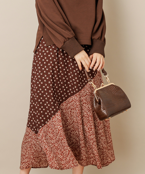 natural couture（ナチュラルクチュール）の「２ＷＡＹクロコガマ口バッグ（ショルダーバッグ・レディース・ブラック/ベージュ/ブラウン・FREE）」の4枚目の写真