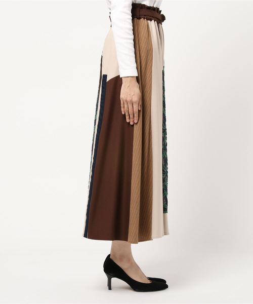 miniyu（ミニュウ）の「La SRIC/テープ＋レースフレアスカート（スカート・レディース・ベージュ/カーキ・38）」の20枚目の写真