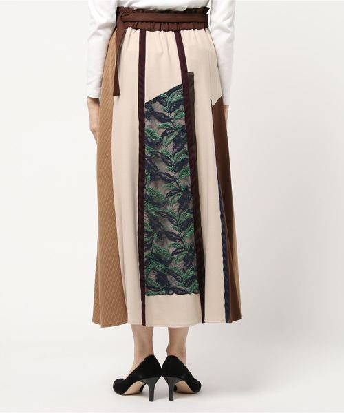 miniyu（ミニュウ）の「La SRIC/テープ＋レースフレアスカート（スカート・レディース・ベージュ/カーキ・38）」の18枚目の写真