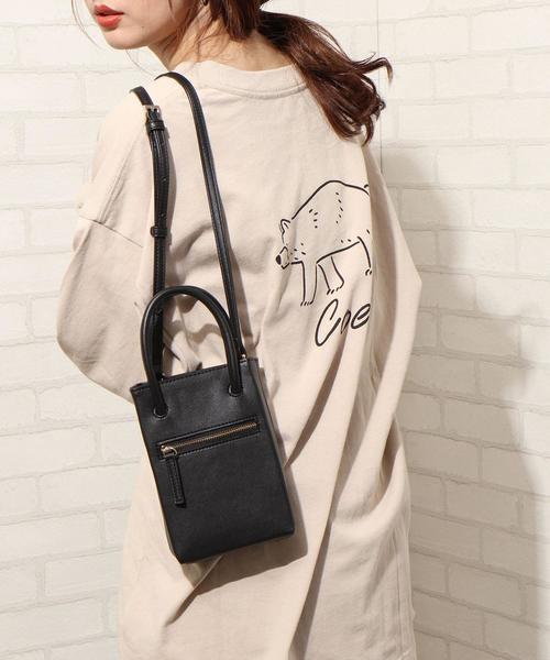 coen（コーエン）の「【WEB限定】ミニスクエアバッグ（ミニバッグ/ポシェット）（ショルダーバッグ・レディース・ホワイト/ブラック/モカ/ベージュ/コバルトブルー/イエロー/オレンジ・FREE）」の3枚目の写真