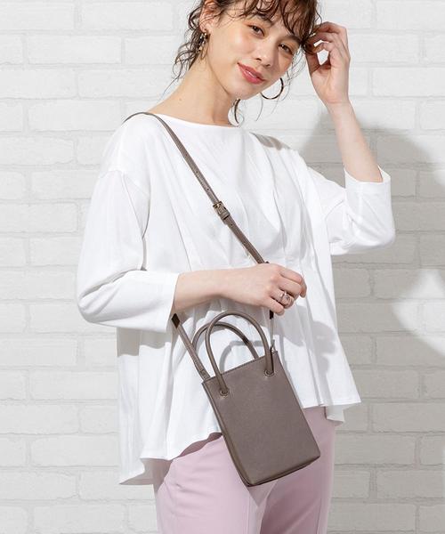 coen（コーエン）の「【WEB限定】ミニスクエアバッグ（ミニバッグ/ポシェット）（ショルダーバッグ・レディース・ホワイト/ブラック/モカ/ベージュ/コバルトブルー/イエロー/オレンジ・FREE）」の4枚目の写真