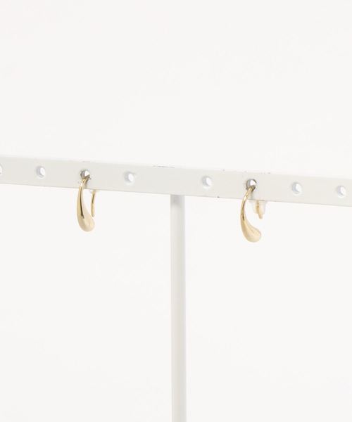 Fun & Daily（ファンアンドデイリー）の「F&D : Water Drop Pierce Silver925（ピアス（両耳用）・レディース・シルバー/ゴールド・FREE）」の5枚目の写真