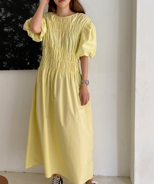 Jewelobe（ジュエローブ）の「シャーリングボリュームワンピース（ワンピース・レディース・キナリ/イエロー/ブラック・FREE）」の9枚目の写真