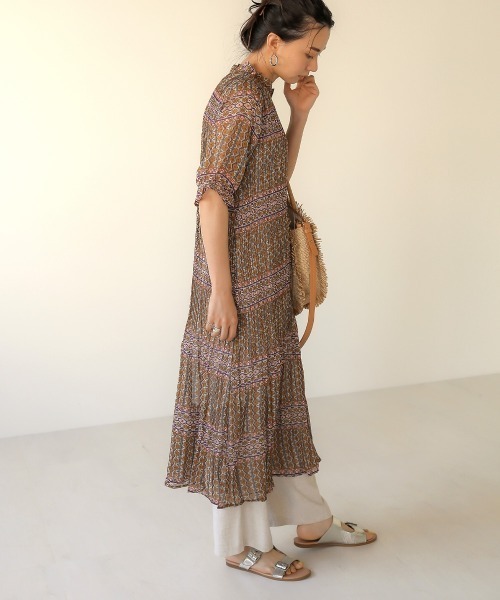 Bab(バブ)の「【WEB限定】総柄プリーツ半袖ワンピース(ワンピース・レディース・ブラック/パープル/ネイビー・38)」の19枚目の写真