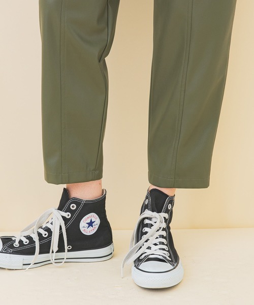 STUDIOUS(ステュディオス)の「【STUDIOUS】レザーライクテーパードパンツ(その他パンツ・レディース・ブラック/カーキ・1/2)」の14枚目の写真