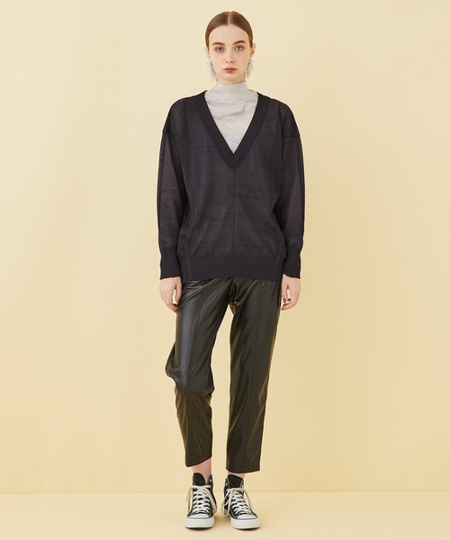 STUDIOUS(ステュディオス)の「【STUDIOUS】レザーライクテーパードパンツ(その他パンツ・レディース・ブラック/カーキ・1/2)」の16枚目の写真