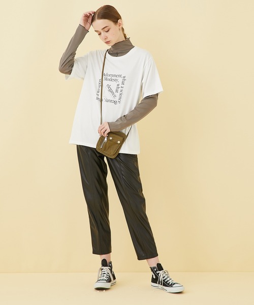 STUDIOUS(ステュディオス)の「【STUDIOUS】レザーライクテーパードパンツ(その他パンツ・レディース・ブラック/カーキ・1/2)」の17枚目の写真