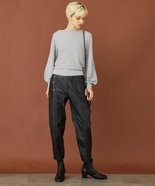 STUDIOUS(ステュディオス)の「【STUDIOUS】レザーライクテーパードパンツ(その他パンツ・レディース・ブラック/カーキ・1/2)」の21枚目の写真