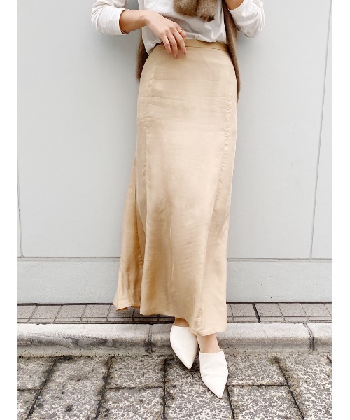 SHENERY（シーナリー）の「セミフレアナロースカート（スカート・レディース・ベージュ・38/36）」の20枚目の写真