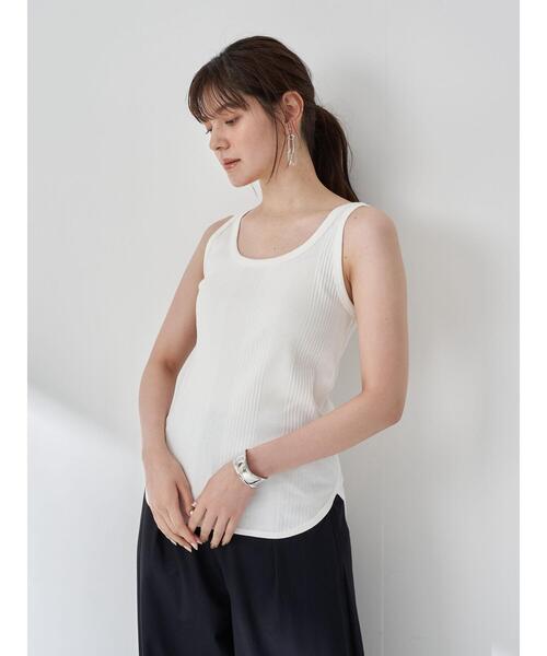 YECCA VECCA（イェッカヴェッカ）の「・裾ラウンドタンクトップ　＊（タンクトップ・レディース・オフホワイト/チャコールグレー/ライトベージュ・FREE）」の5枚目の写真