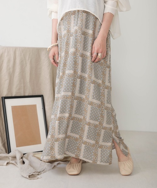 Bab（バブ）の「【WEB限定】パネルプリントキャミワンピース（ワンピース・レディース・ベージュ/ブラウン/ライトグリーン・38）」の17枚目の写真