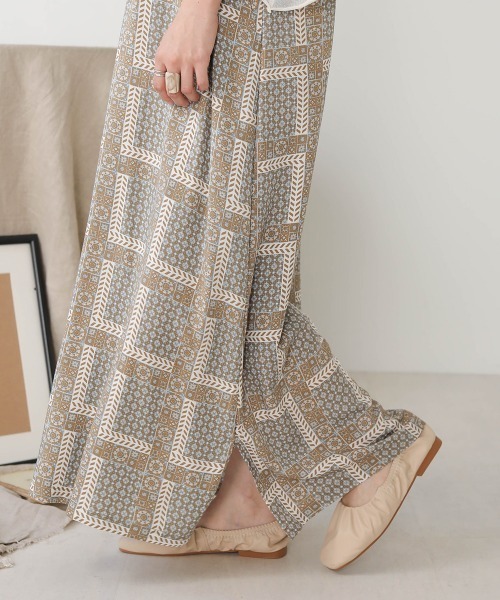 Bab（バブ）の「【WEB限定】パネルプリントキャミワンピース（ワンピース・レディース・ベージュ/ブラウン/ライトグリーン・38）」の19枚目の写真