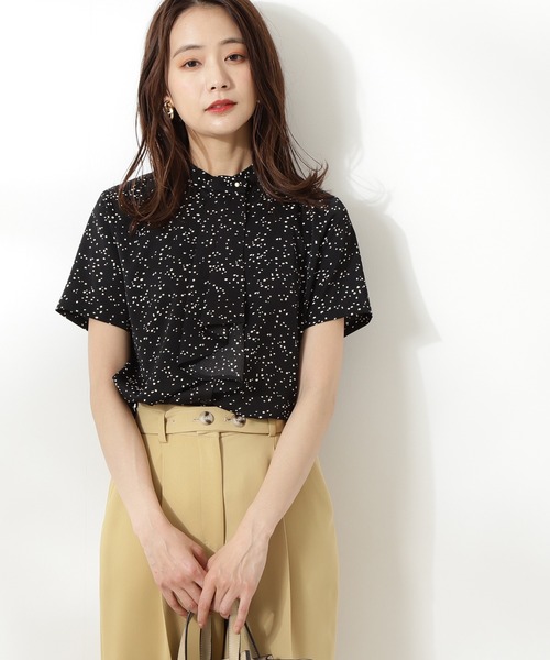 N.（N. Natural Beauty Basic）（エヌエヌナチュラルビューティーベーシック）の「【追加生産】◆ボウタイ風半袖ブラウス（シャツ/ブラウス・レディース・ベージュ/グリーン/ホワイト系1/ブラック系その他/ホワイト/ブラウン/ブルー・MEDIUM）」の3枚目の写真