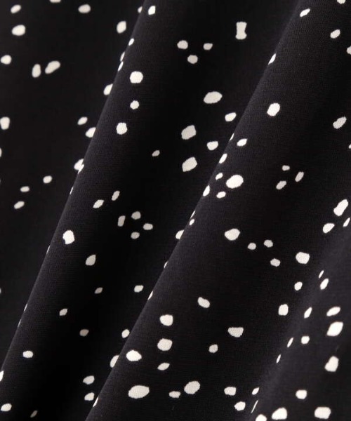 N.（N. Natural Beauty Basic）（エヌエヌナチュラルビューティーベーシック）の「【追加生産】◆ボウタイ風半袖ブラウス（シャツ/ブラウス・レディース・ベージュ/グリーン/ホワイト系1/ブラック系その他/ホワイト/ブラウン/ブルー・MEDIUM）」の11枚目の写真