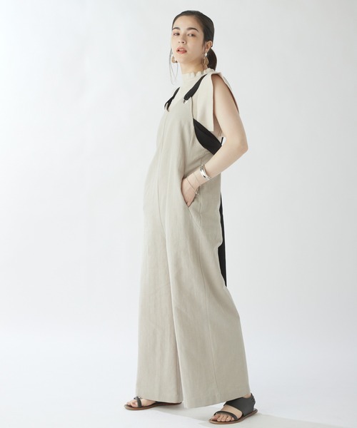 DRWCYS（ドロシーズ）の「バックリボンデザインコンビネゾン（サロペット/オーバーオール・レディース・ブラック/ベージュ/ブルー・SMALL/MEDIUM）」の8枚目の写真