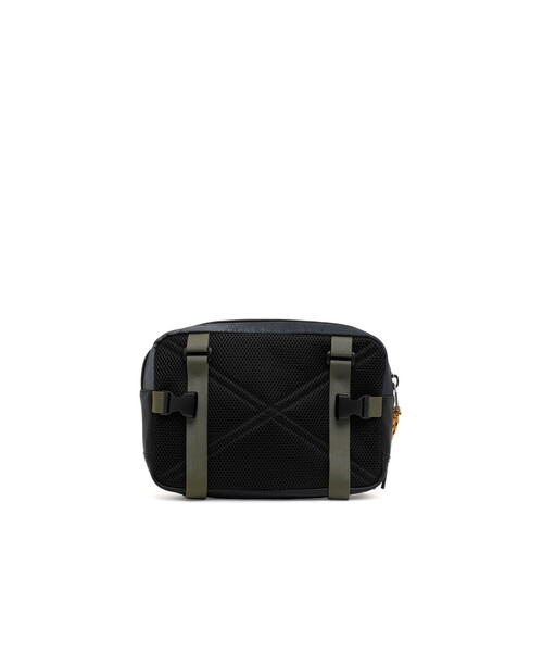 DIESEL（ディーゼル）の「メンズ カモフラ ペイント ウェアラブル