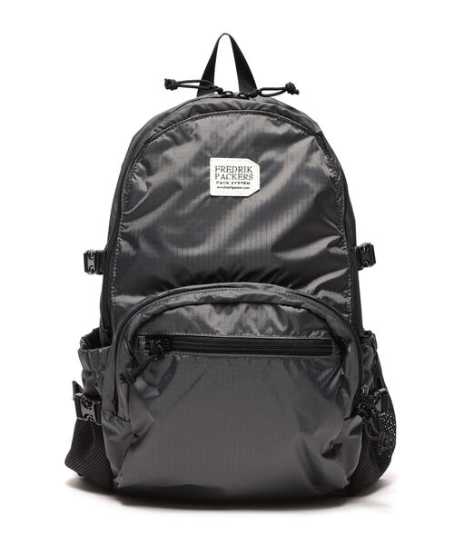 merrier BEAMS(メリアビームス)の「FREDRIK PACKERS / DAY PACK TIPI マザーズリュック(バックパック/リュック・レディース・チャコールグレー・ONE SIZE)」の19枚目の写真