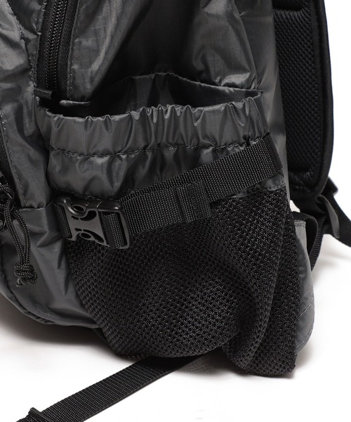 merrier BEAMS(メリアビームス)の「FREDRIK PACKERS / DAY PACK TIPI マザーズリュック(バックパック/リュック・レディース・チャコールグレー・ONE SIZE)」の12枚目の写真