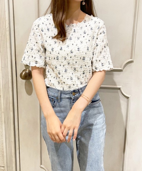 apres jour（アプレジュール）の「シャーリング花柄トップス【ZOZOTOWN限定アイテム】（シャツ/ブラウス・レディース・アイボリー/オフホワイト/その他/ホワイト系その他・フリー/X-LARGE）」の21枚目の写真