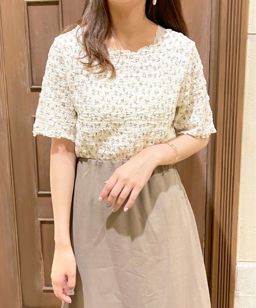 apres jour（アプレジュール）の「シャーリング花柄トップス【ZOZOTOWN限定アイテム】（シャツ/ブラウス・レディース・アイボリー/オフホワイト/その他/ホワイト系その他・フリー/X-LARGE）」の11枚目の写真