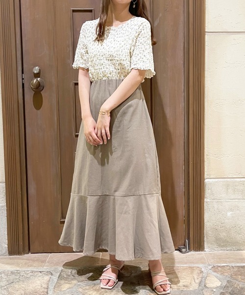 apres jour（アプレジュール）の「シャーリング花柄トップス【ZOZOTOWN限定アイテム】（シャツ/ブラウス・レディース・アイボリー/オフホワイト/その他/ホワイト系その他・フリー/X-LARGE）」の15枚目の写真