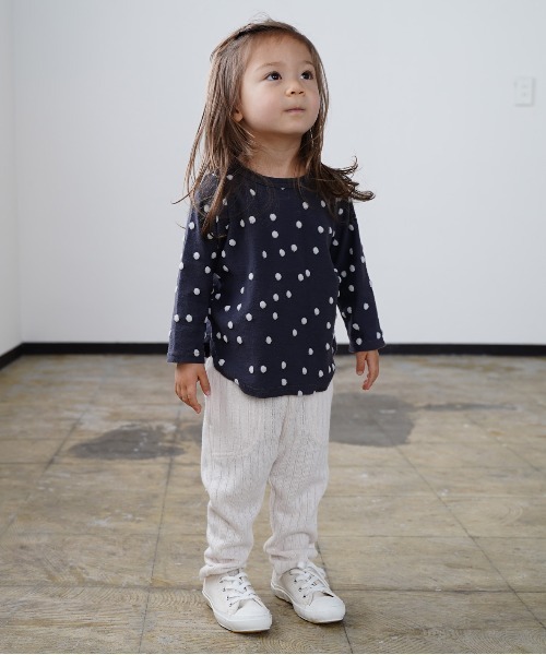 quoti use fith（クゥオティ　ユース　フィス）の「ポコポコドットジャガード 長袖 Tシャツ（Tシャツ/カットソー・キッズ・ホワイト/チャコールグレー/ピンク・110/80/120/130/90/100）」の13枚目の写真