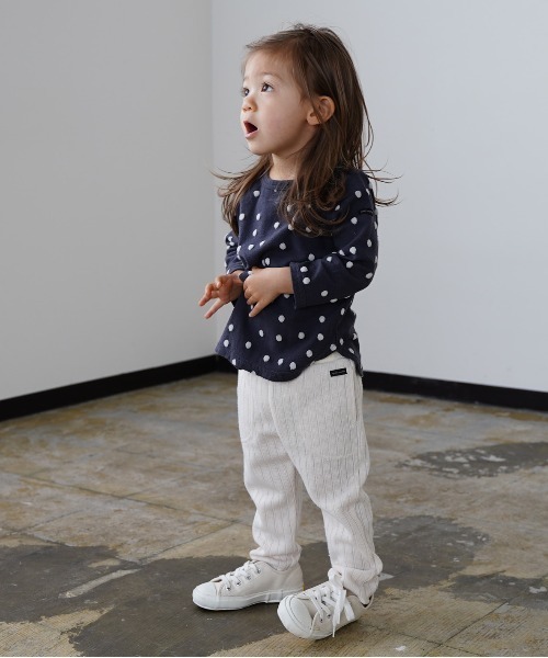 quoti use fith（クゥオティ　ユース　フィス）の「ポコポコドットジャガード 長袖 Tシャツ（Tシャツ/カットソー・キッズ・ホワイト/チャコールグレー/ピンク・110/80/120/130/90/100）」の14枚目の写真