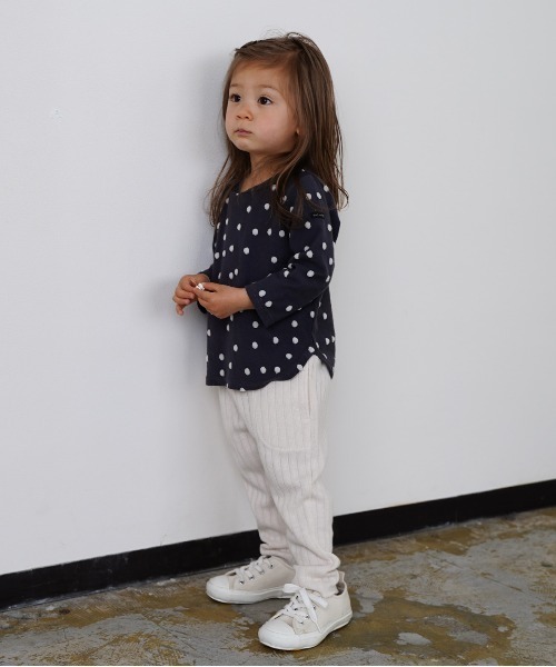 quoti use fith（クゥオティ　ユース　フィス）の「ポコポコドットジャガード 長袖 Tシャツ（Tシャツ/カットソー・キッズ・ホワイト/チャコールグレー/ピンク・110/80/120/130/90/100）」の15枚目の写真