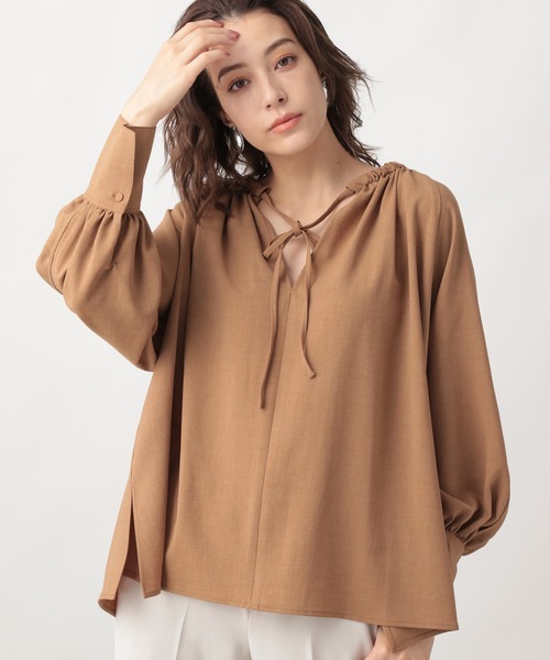 Ezick（エジック）の「ギャザーデザインブラウス（シャツ/ブラウス・レディース・オフホワイト/ブラック/キャメル・FREE）」の8枚目の写真