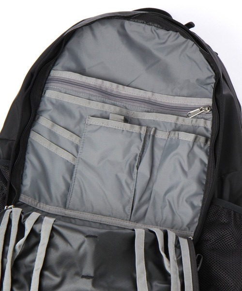 THE NORTH FACE(ザノースフェイス)の「【THE NORTH FACE(ザノースフェイス)】HOT SHOT(バックパック/リュック・メンズ・ブラック・FREE)」の22枚目の写真