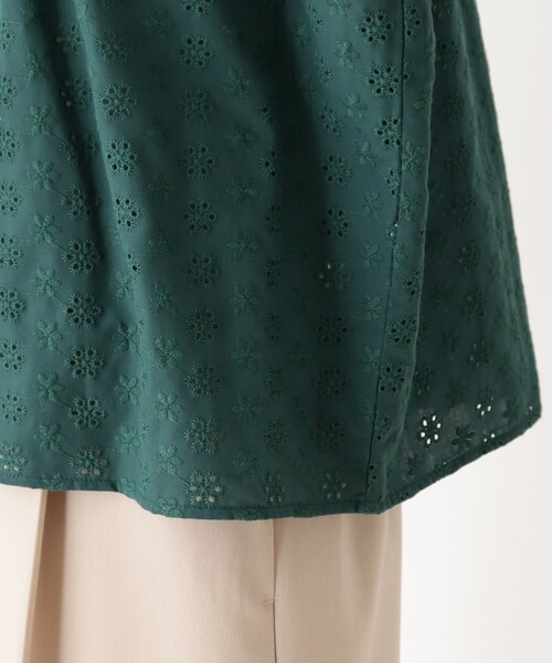 Cutie Blonde(キューティーブロンド)の「◆【S-L】刺繍ブラウス(シャツ/ブラウス・レディース・オフホワイト/ブラック/モスグリーン・01/02/03)」の4枚目の写真