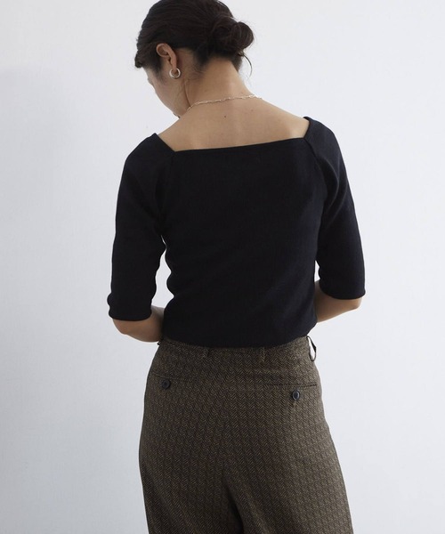 EFOLE（エフォル）の「ソフトコットンリブ　スクエアネック　トップス（Tシャツ/カットソー・レディース・ライトグレー/ブラック/ブラウン・FREE）」の5枚目の写真