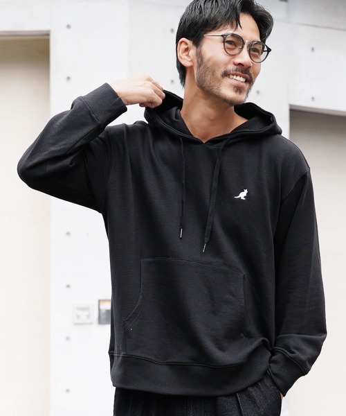 KANGOL（カンゴール）の「KANGOL カンゴール /ブランド別注 ビッグシルエット オーバーサイズ ロゴ刺繍 プルオーバー フーディー スウェット パーカー（パーカー・メンズ・ホワイト系その他3/ブルー系その他/ベージュ系その他2/ホワイト系その他/ホワイト×ブラック/ブラック系その他3/ベージュ系その他/ブラック系その他2/ブルー系その他3/ブラック×ホワイト/ホワイト系その他2/ブラック系その他/ブルー系その他2/ベージュ系その他3/ホワイト系その他4/ブラック系その他5/ホワイト系その他5/ブラック系その他4・LARGE/MEDIUM/SMALL/X-LARGE）」の12枚目の写真