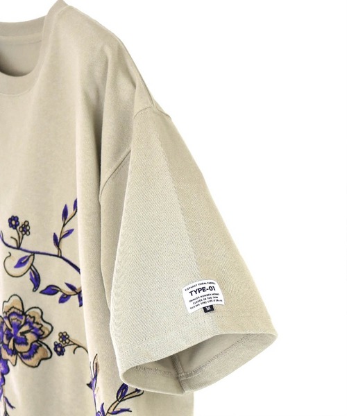 elephant TRIBAL fabrics(エレファントトライバルファブリックス)の「elephant TRIBAL fabrics EMBROIDERY FAT-T(Tシャツ/カットソー・メンズ・グレイッシュブルー/カーキ/ブラック・SMALL/MEDIUM)」の7枚目の写真