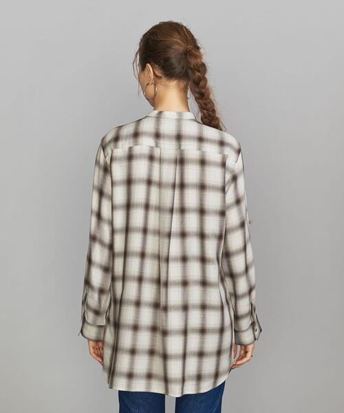 BEAUTY&YOUTH UNITED ARROWS（ビューティーアンドユースユナイテッドアローズ）の「BY レーヨンポリエステル バンドカラーシャツ -ウォッシャブル-◆（シャツ/ブラウス・レディース・オフホワイト/モカ/その他1・FREE）」の8枚目の写真